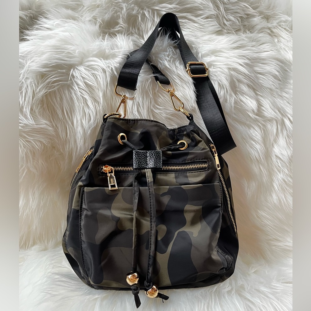 Nylon Camouflage Bucket Bag